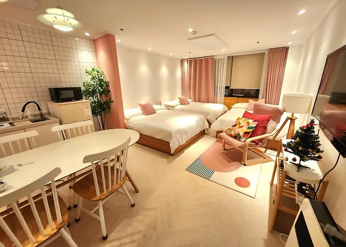 Hongdae House *