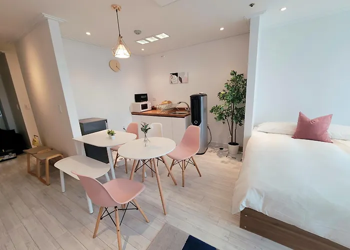 Hongdae House 아파트